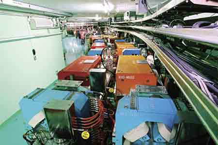 Laboratories & Particle Accelerators